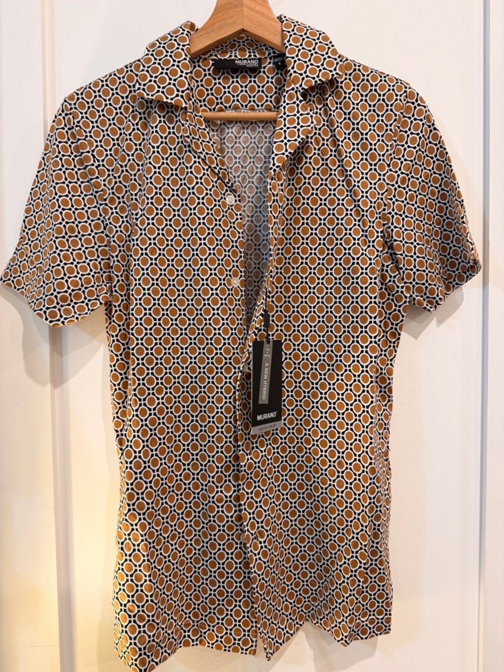 Murano Men's Short-Sleeve Button-Down Shirt in Mustard and White Geometric Print